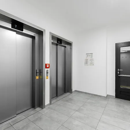 Apartament Trebesin Terrace & Free Parking By Rentez *