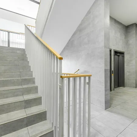 Apartament Trebesin Terrace & Free Parking By Rentez *