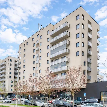 Apartamento Třebešín Terrace&free Parking